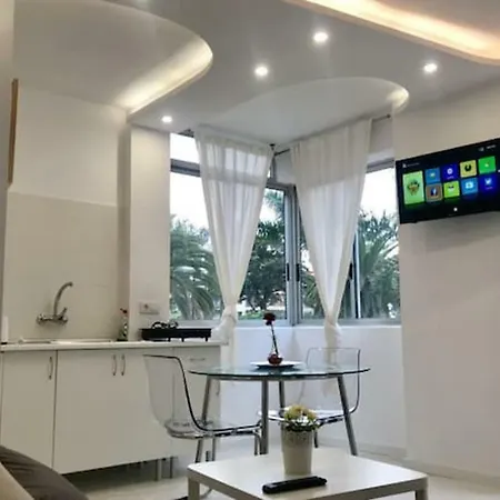 Avenida Familia De Betancourt Y Molina Appartamento *